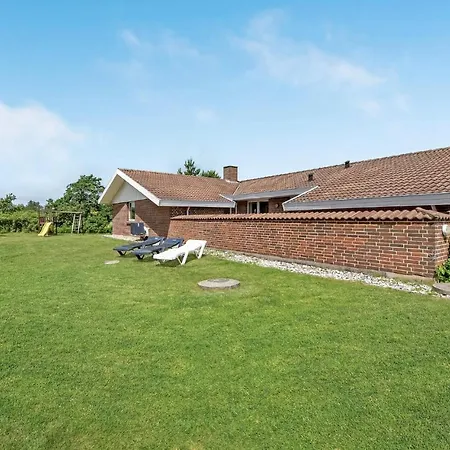 Lovely In With Private Swimming Pool, Be Inside Or Outside Blåvand