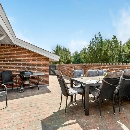 Lovely In With Private Swimming Pool, Be Inside Or Outside * Blåvand